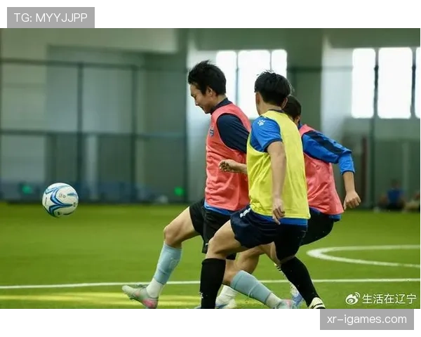 草根联赛教练抱怨:年轻球员只学“疯跑压迫”,忽视基本功训练